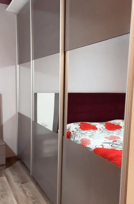 Tirane, jepet me qera apartament 2+1+Ballkon Kati 6, 100 m² 500 € (Astir)