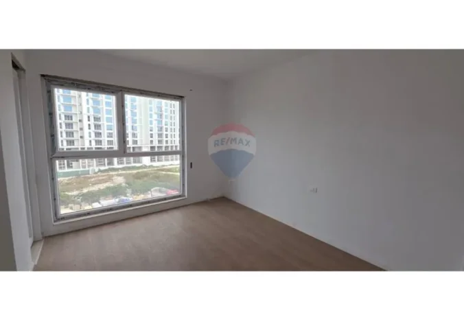 Tirane, shes apartament 1+1 , 140.000 € (Jordan Misja)