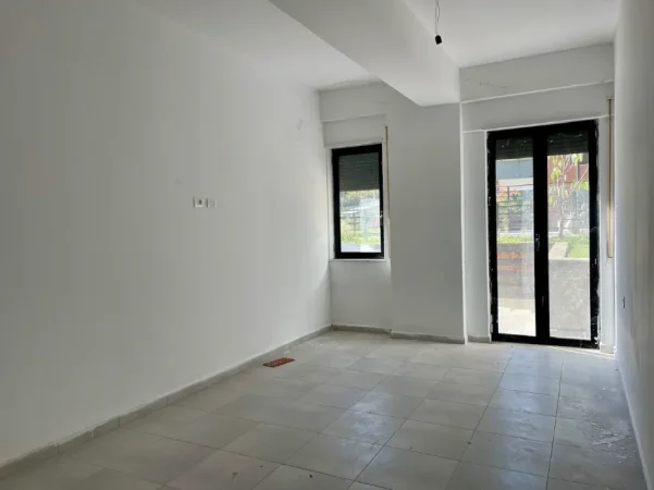 Tirane, jepet me qera apartament Kati 0, 122 m² 850 € (Rezidenca Kodra e Diellit)