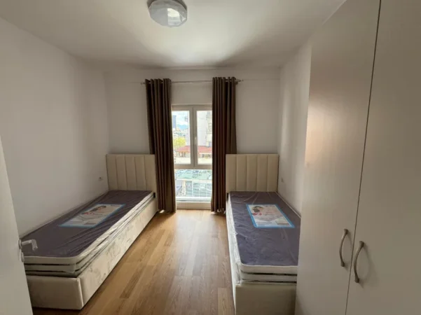 Tirane, jepet me qera apartament 2+1 Kati 4,