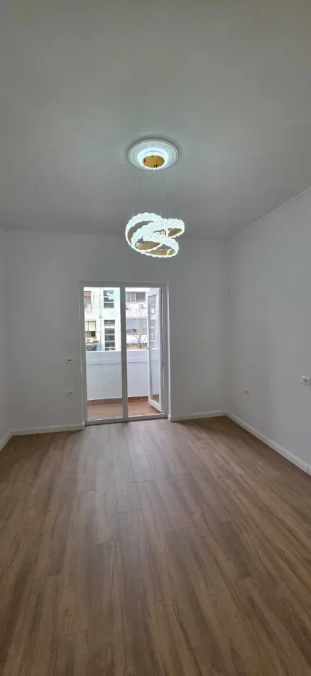 Tirane, shitet apartament 2+1 Kati 3, 64 m² 148.000 € (Rruga Bardhyl)