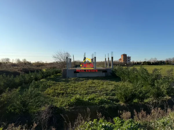 Vlore, shitet toke , 6.000 m² 40.000 € (Novoselë)