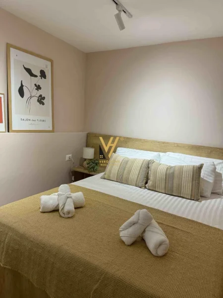 Tirane, jepet me qera apartament 2+1+Ballkon Kati 1, 80 m² 670 € (QYTET STUDENTI)