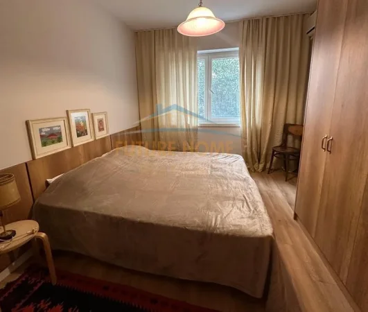 Tirane, jepet me qera apartament 1+1+Ballkon Kati 2, 76 m² 700 € (Petro Nini)
