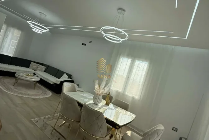 Tirane, jepet me qera Vile 3+1+Ballkon Kati 2, 140 m² 700 € (Shkoze)