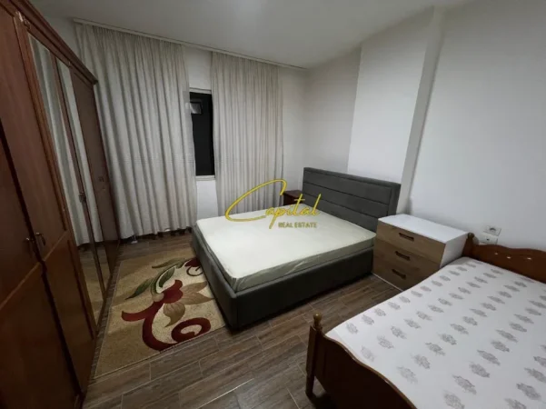 Tirane, jepet me qera apartament 1+1 Kati 5, 70 m² 400 € (ASTIR)