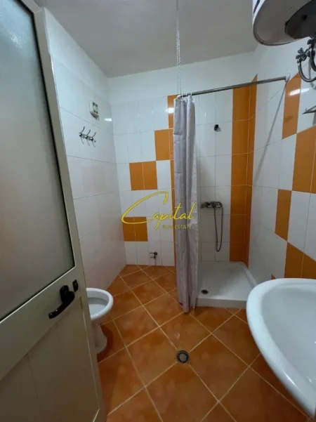 Tirane, jepet me qera apartament 1+1 Kati 5, 70 m² 400 € (ASTIR)