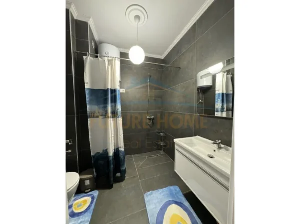 Tirane, jepet me qera apartament 1+1+Post Parkimi Kati 2, 73 m² 600 € (Kodra e Diellit)