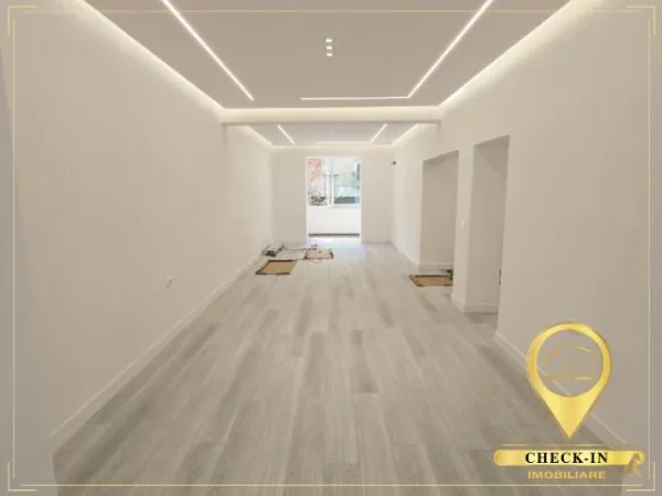 Tirane, jepet me qera zyre Kati 1, 77 m² 1.300 € (Rruga e Barrikadave)
