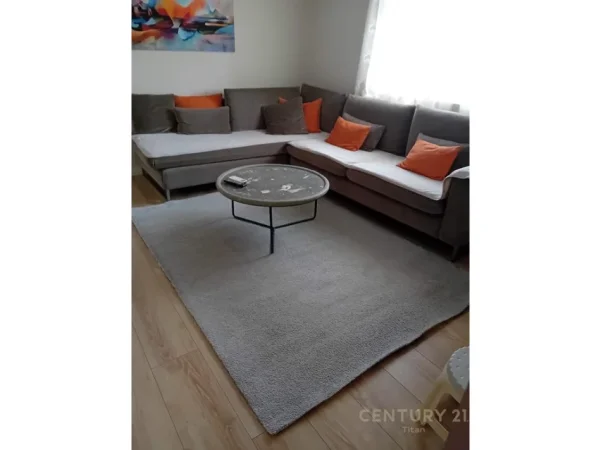 Tirane, jepet me qera apartament 1+1 Kati 1, 60 m² 450 € 