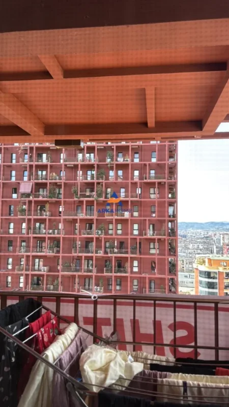 Tirane, shitet apartament Dublex Kati 12, 200 m²
