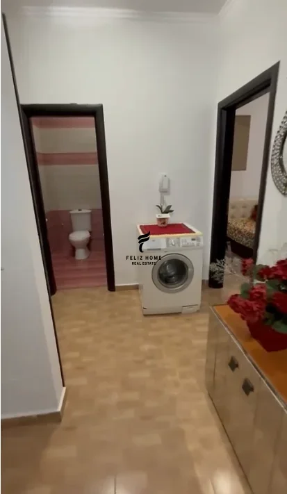 Tirane, jepet me qera apartament 1+1 Kati 7, 70 m² 400 € (YZBERISHT)