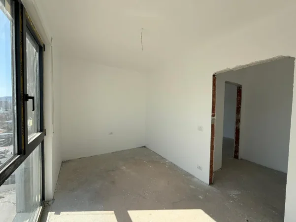 Tirane, shitet apartament 2+1 Kati 8, 118 m² 201.000 € (Casa Italia)