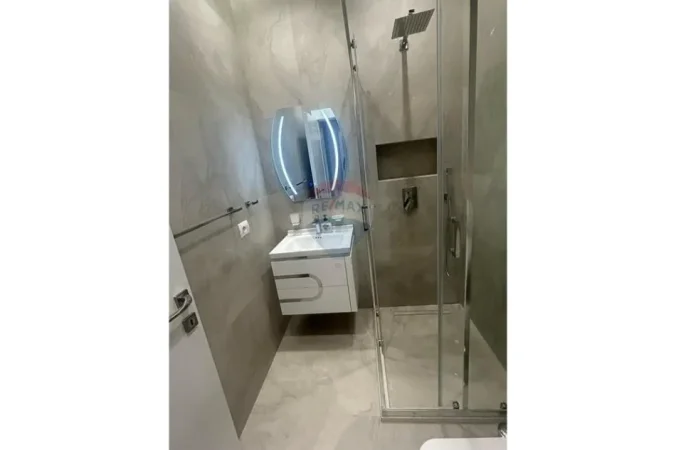 Tirane, shitet apartament 2+1 , 117 m² 340.000 € 