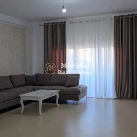 Tirane, jepet me qera apartament 3+1 Kati 2, 115 m² 800 € (5 Maji)