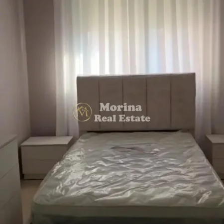 Tirane, jepet me qera apartament 3+1 Kati 2, 115 m² 800 € (5 Maji)