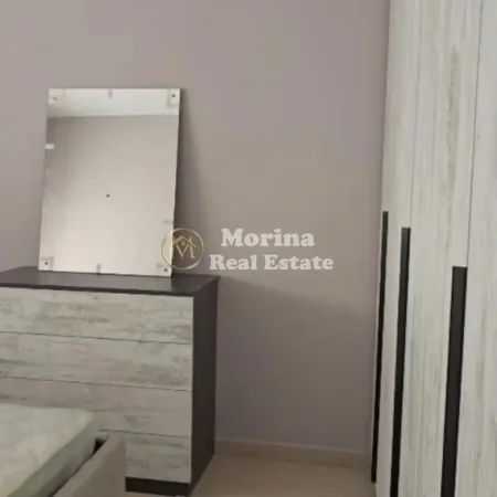 Tirane, jepet me qera apartament 3+1 Kati 2, 115 m² 800 € (5 Maji)