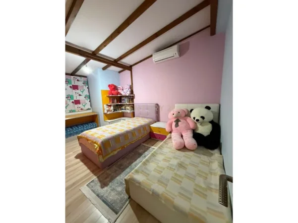Tirane, shitet apartament duplex 3+1 Kati 7, 153 m² 285.000 € (Fresku)