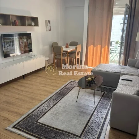 Tirane, jepet me qera apartament 2+1 Kati 5, 100 m² 700 € (21 Dhjetori)