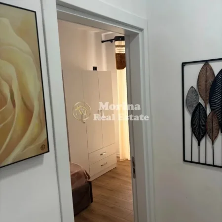 Tirane, jepet me qera apartament 2+1 Kati 5, 100 m² 700 € (21 Dhjetori)