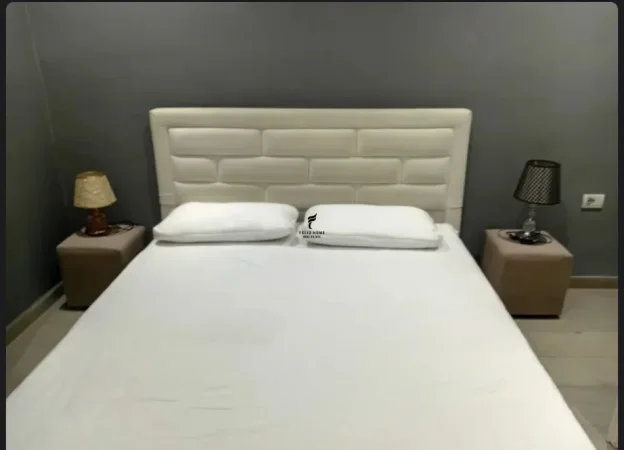 Tirane, jepet me qera apartament 1+1 Kati 1, 45 m² 500 € (BLLOKU)