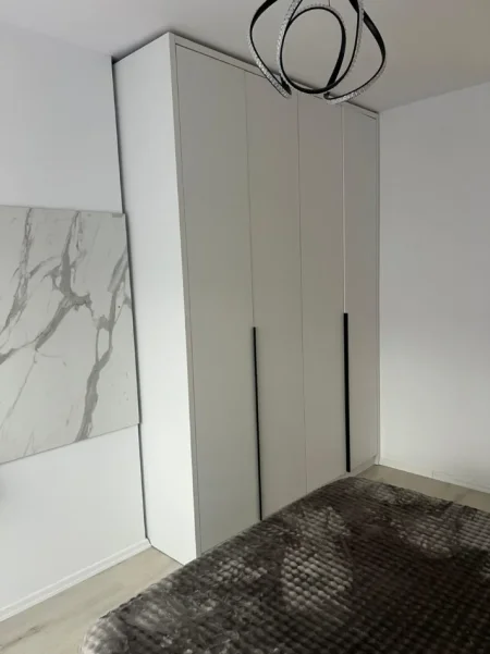 Tirane, jepet me qera apartament 1+1 Kati 2, 60 m² 400 € (Univers City)
