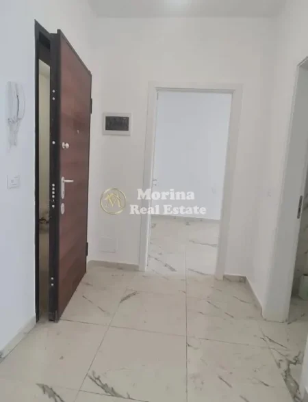 Tirane, jepet me qera ambjent biznesi Kati 2, 79 m² 500 € (Rruga Dritan Hoxha)