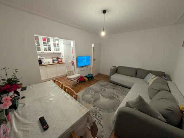 Tirane, shitet apartament 2+1+Aneks Kati 3, 75 m² 172.000 € 