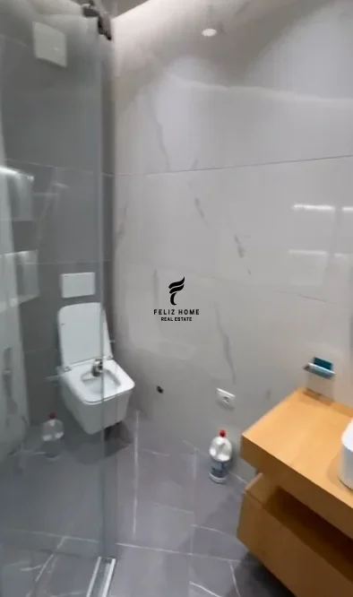 Tirane, jepet me qera apartament 1+1 Kati 9, 75 m² 600 € (ASTIR)