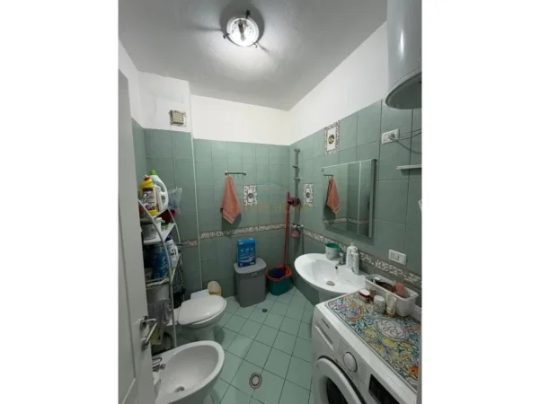Tirane, shitet apartament 2+1 Kati 3, 117 m² 315.000 € (Liqeni i Thate)