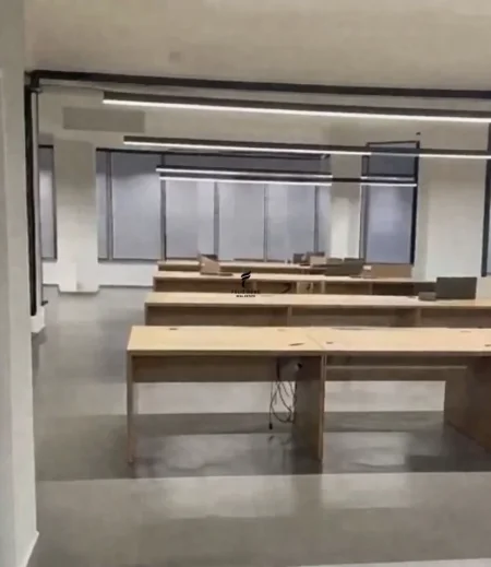 Tirane, jepet me qera zyre Kati 2, 750 m² 7.500 € (ASTIR)