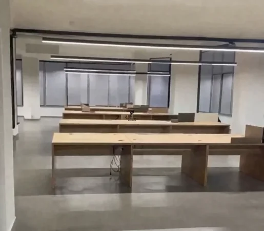 Tirane, jepet me qera zyre Kati 2, 750 m² 7.500 € (ASTIR)