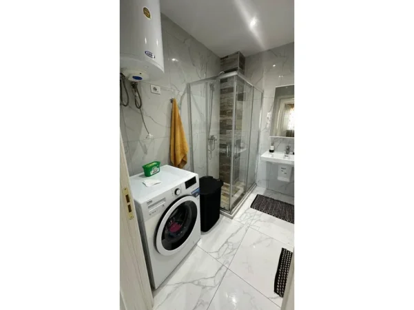 Tirane, jepet me qera apartament 2+1 Kati 7, 85 m² 550 €