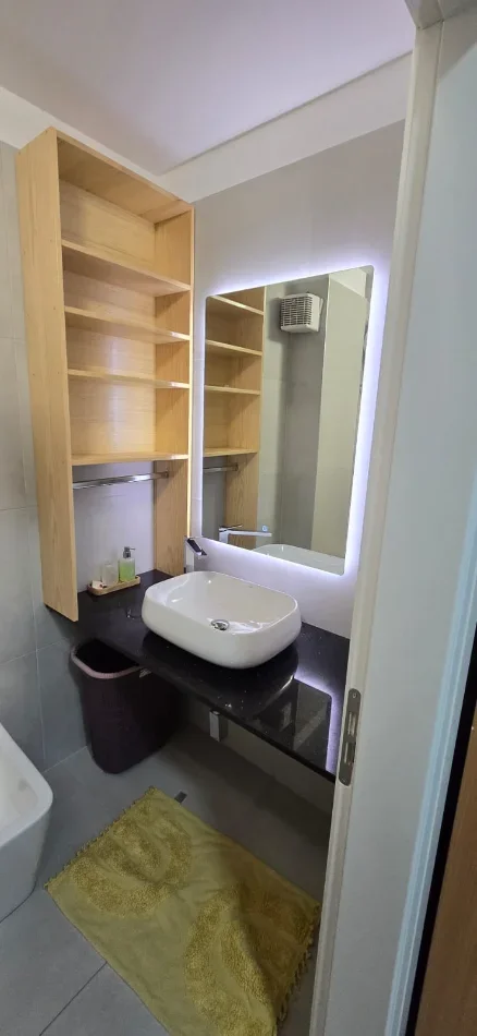 Tirane, jepet me qera apartament 2+1 Kati 5, 95 m² 560 € (rruga milto sotir gura)