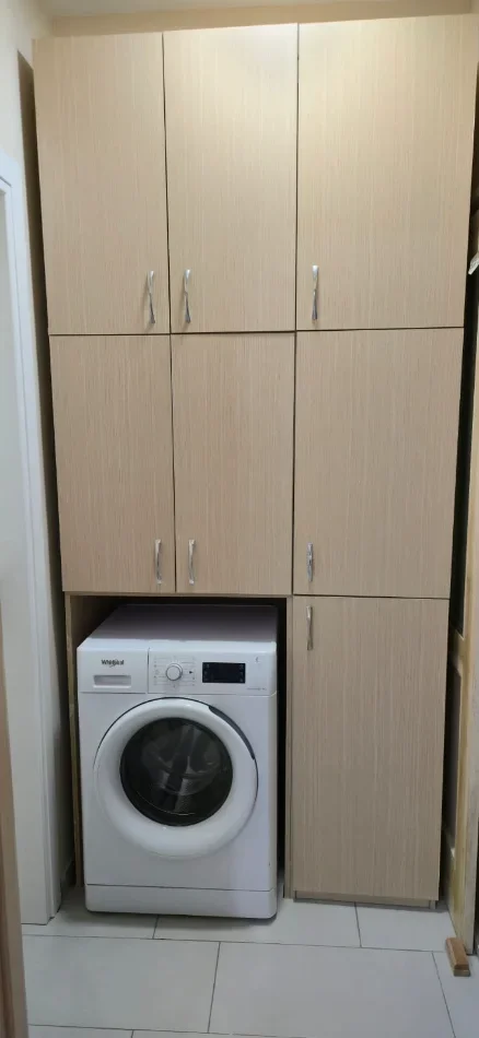 Tirane, jepet me qera apartament 2+1 Kati 5, 95 m² 560 € (rruga milto sotir gura)