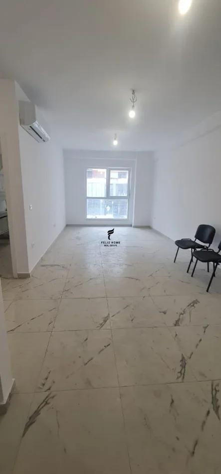 Tirane, jepet me qera zyre Kati 2, 80 m² 500 € (LAPRAKE)