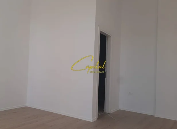 Tirane, jepet me qera dyqan Kati 0, 50 m² 1.100 € (PROKURORIA E TIRANES)