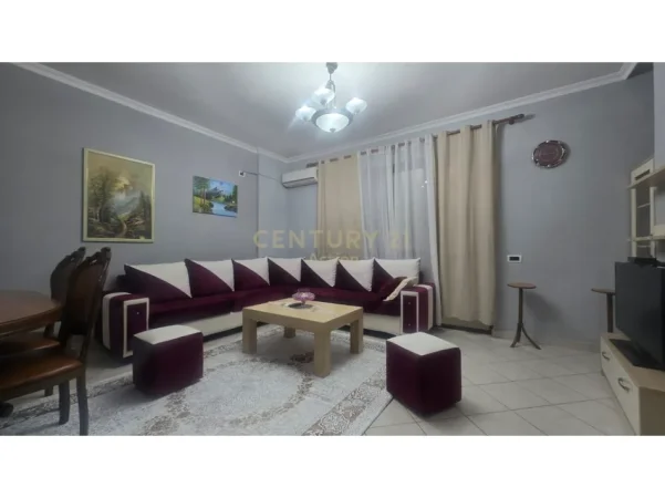 Tirane, jepet me qera apartament 2+1 Kati 6, 71 m² 700 € (tregu elektrik)