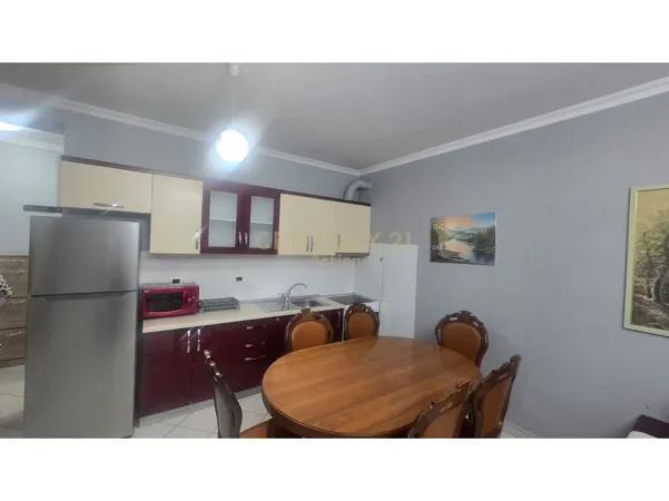 Tirane, jepet me qera apartament 2+1 Kati 6, 71 m² 700 € (tregu elektrik)