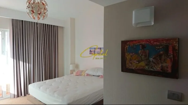 Tirane, jepet me qera apartament+verande | Penthouse 4+1 Kati 5, 180 m² 1.750 € (LIQENI I THATE)