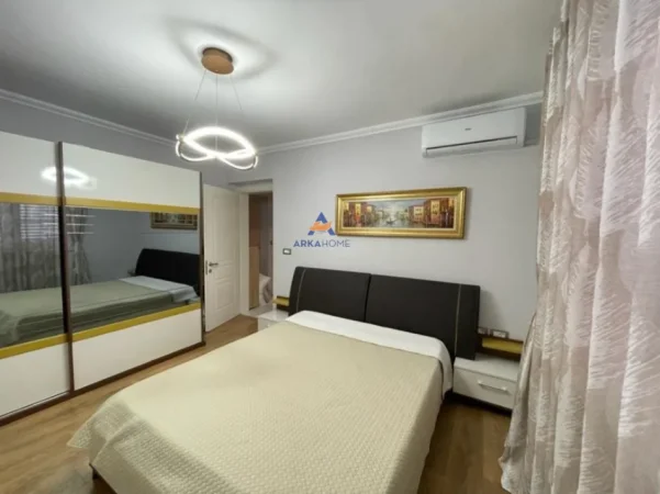 Tirane, shitet apartament 1+1 Kati 2, 62 m² 200.000 € 