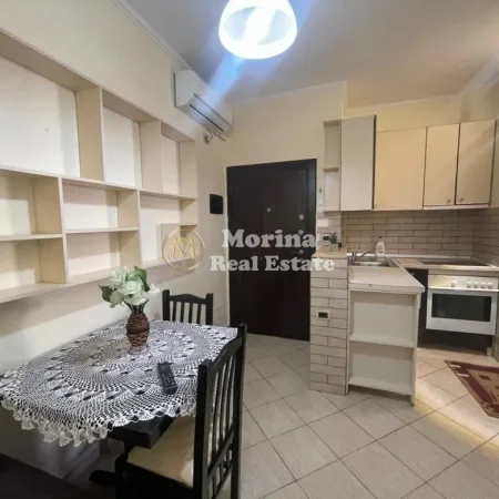 Tirane, jepet me qera apartament 1+1 Kati 4, 55 m² 400 € (5 Maji)