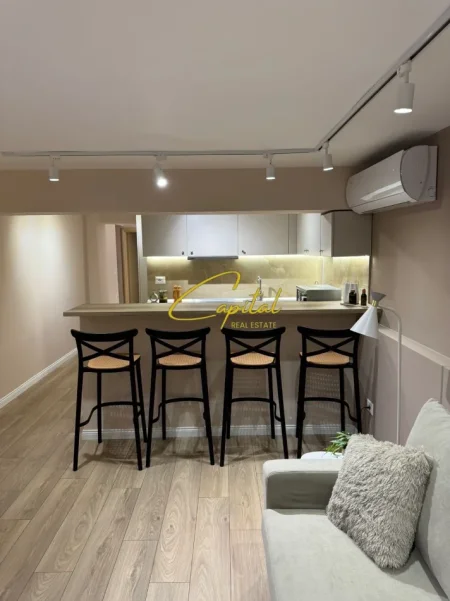 Tirane, jepet me qera Vile 2+1 Kati 1, 80 m² 650 € (RRUGA ALI VISHA)