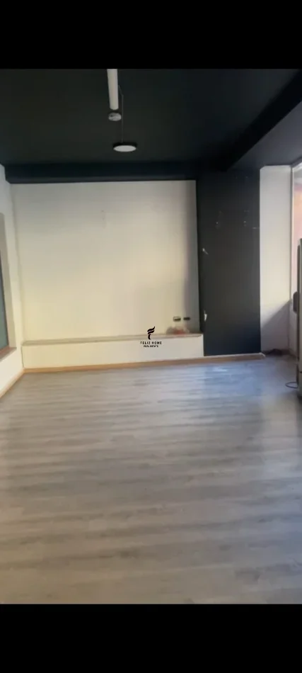 Tirane, jepet me qera zyre Kati 2, 115 m² 1.500 € (BLLOKU)