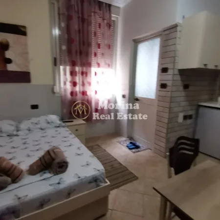 Tirane, jepet me qera garsonier Kati 2, 35 m² 370 € (Rruga 5 Maji)