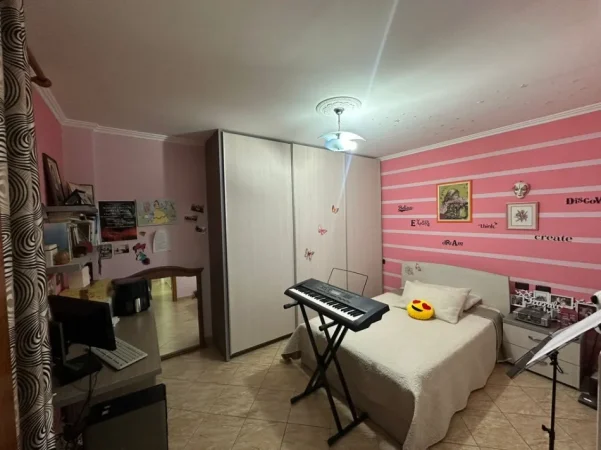 Tirane, shitet apartament 3+1+Ballkon Kati 5, 105 m² 230.000 € (Apartament 3+1+2+Verande, Ali Dem, Tiranë.)