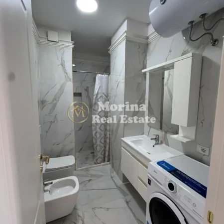 Tirane, jepet me qera apartament 1+1 Kati 8, 80 m² 500 € (Univers City)