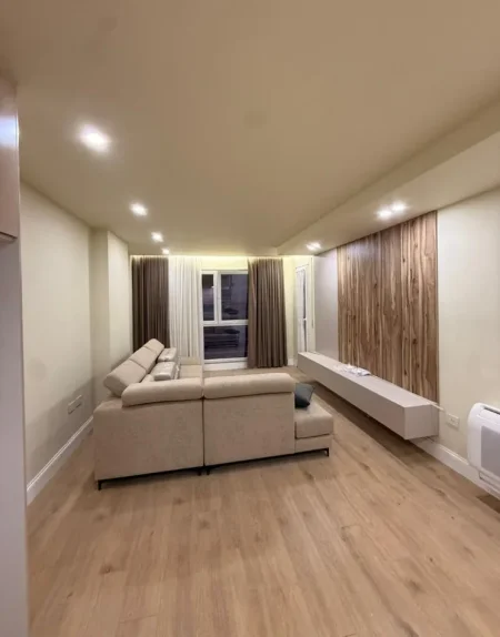 Tirane, shitet apartament 2+1+Ballkon Kati 2, 114 m² 150.000 € 