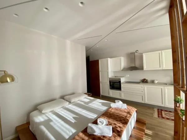 Tirane, jepet me qera apartament 1+1 Kati 11, 30 m² 450 € (farmacia 10)