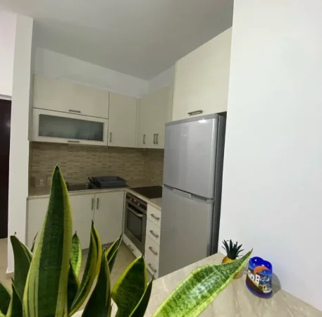 Sarande, jepet me qera apartament 1+1+Ballkon , 70 m² 500 € (Sarande)